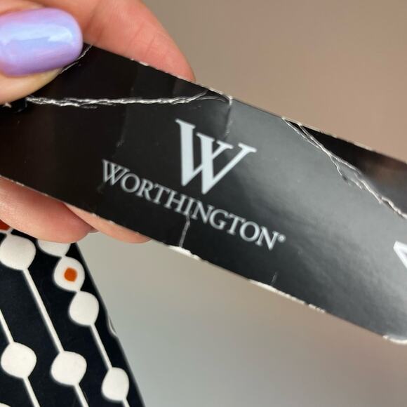 NWT Worthington Black Geometric Design Capri Pants Women’s size 4 - Picture 2 of 8